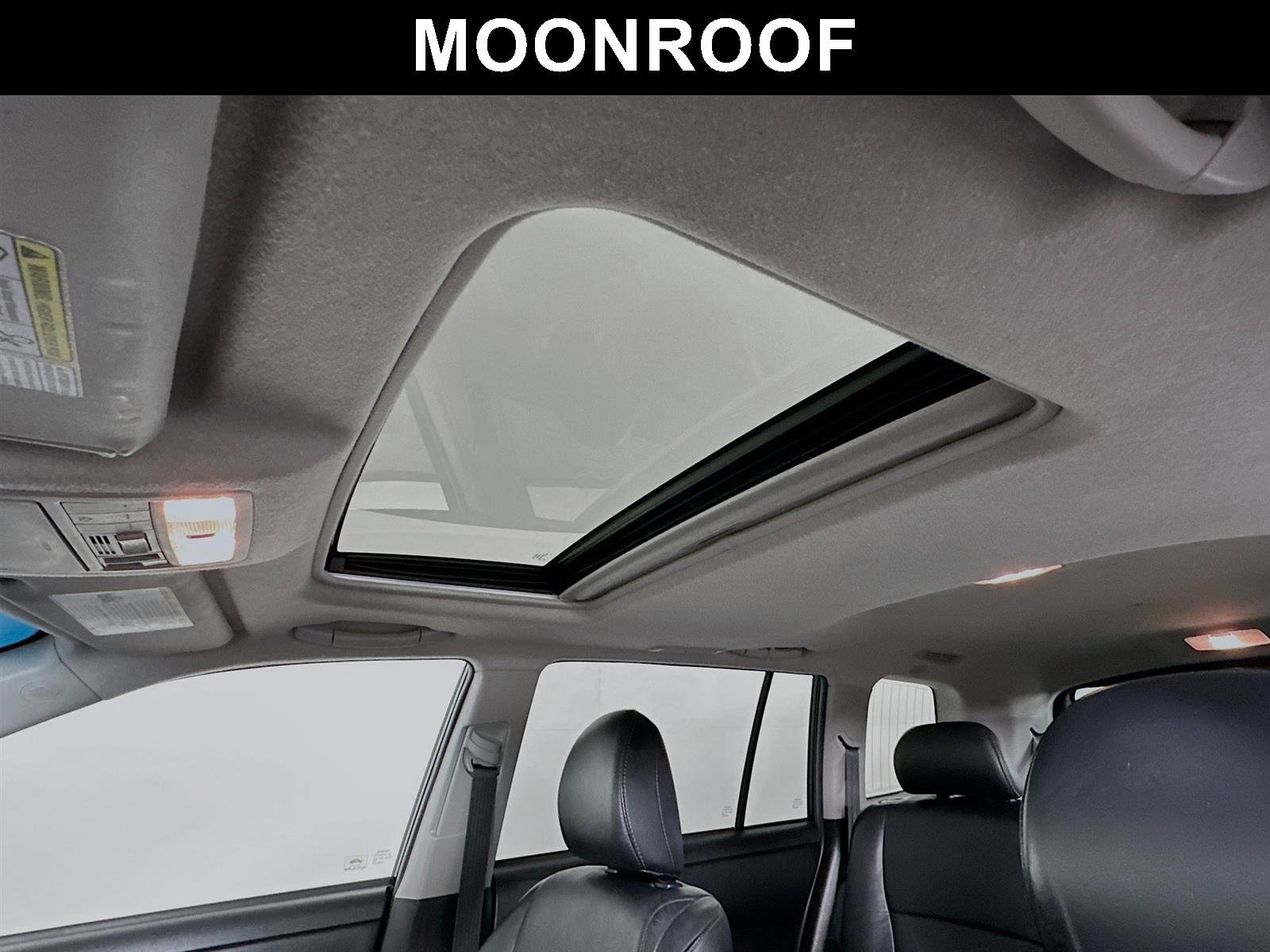 Used 2012 Toyota Highlander SE image 14