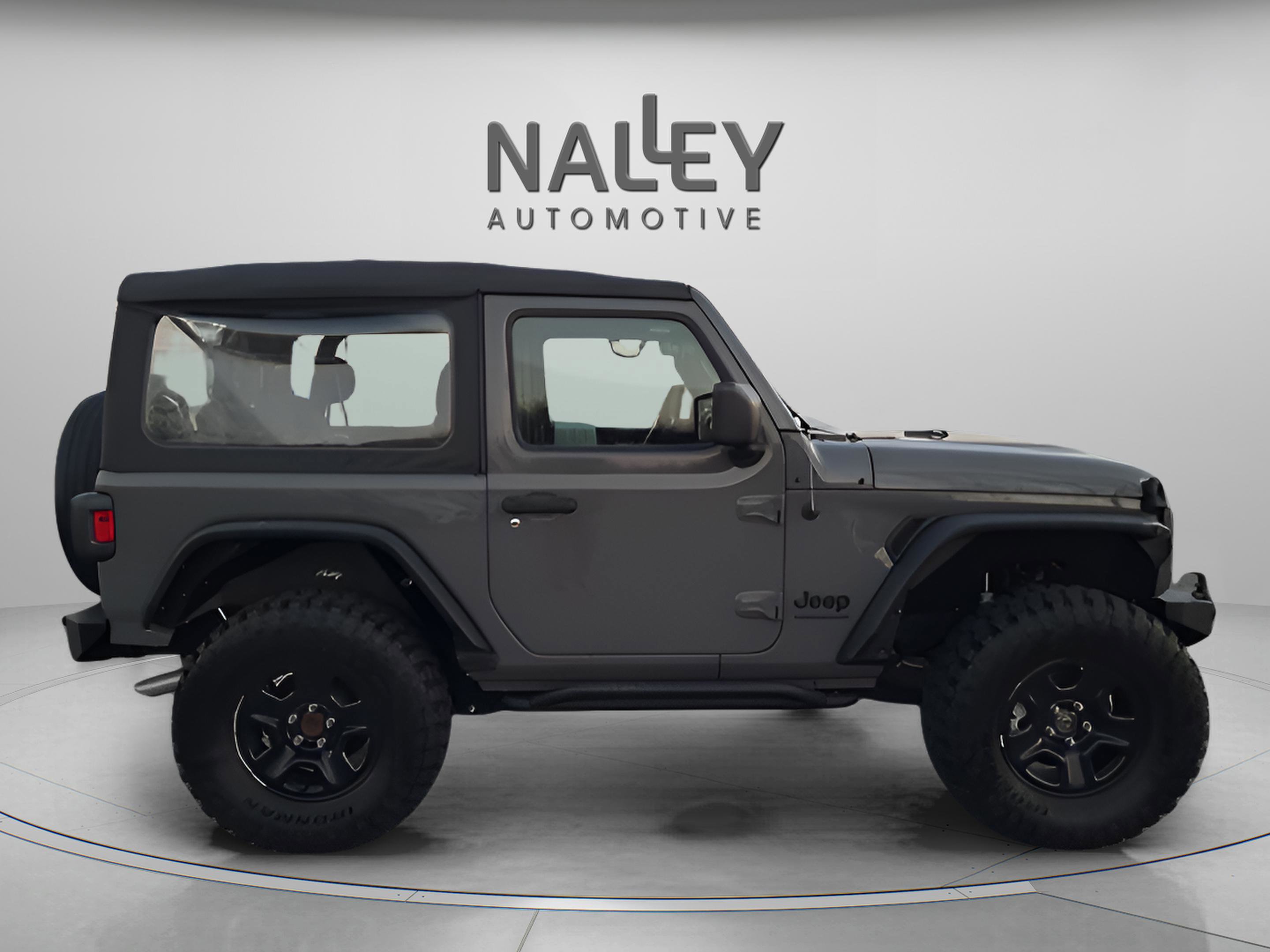 Used 2022 Jeep Wrangler Sport image 7