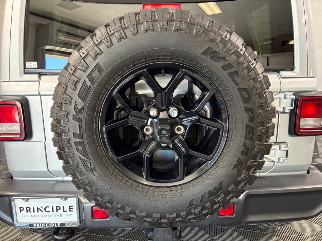 Used 2024 Jeep Wrangler Unlimited Sport AWD/4WD image 31