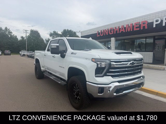 Used 2024 Chevrolet Silverado 2500 LTZ w/ LTZ Convenience Package AWD/4WD image 4