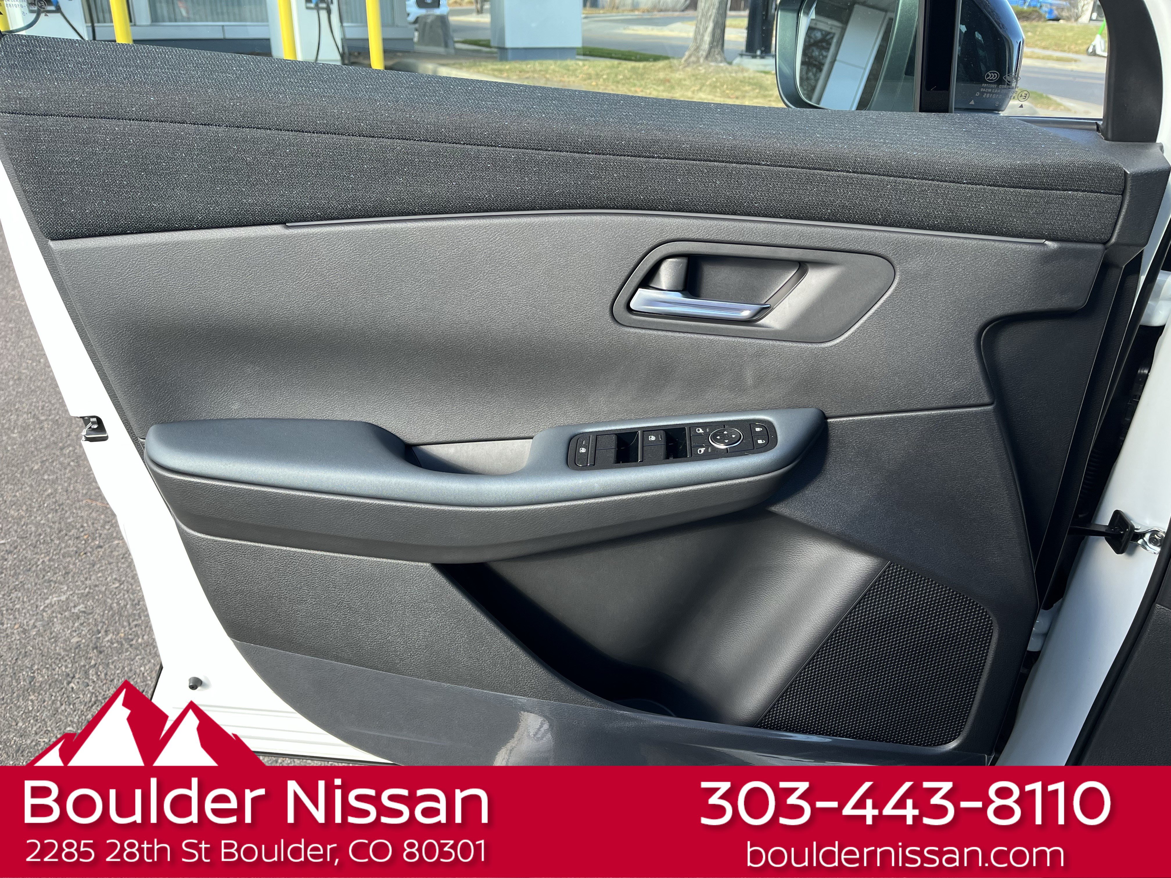 New 2026 Nissan Leaf SV+ w/ Floor Mat Package (SV+) FWD image 12