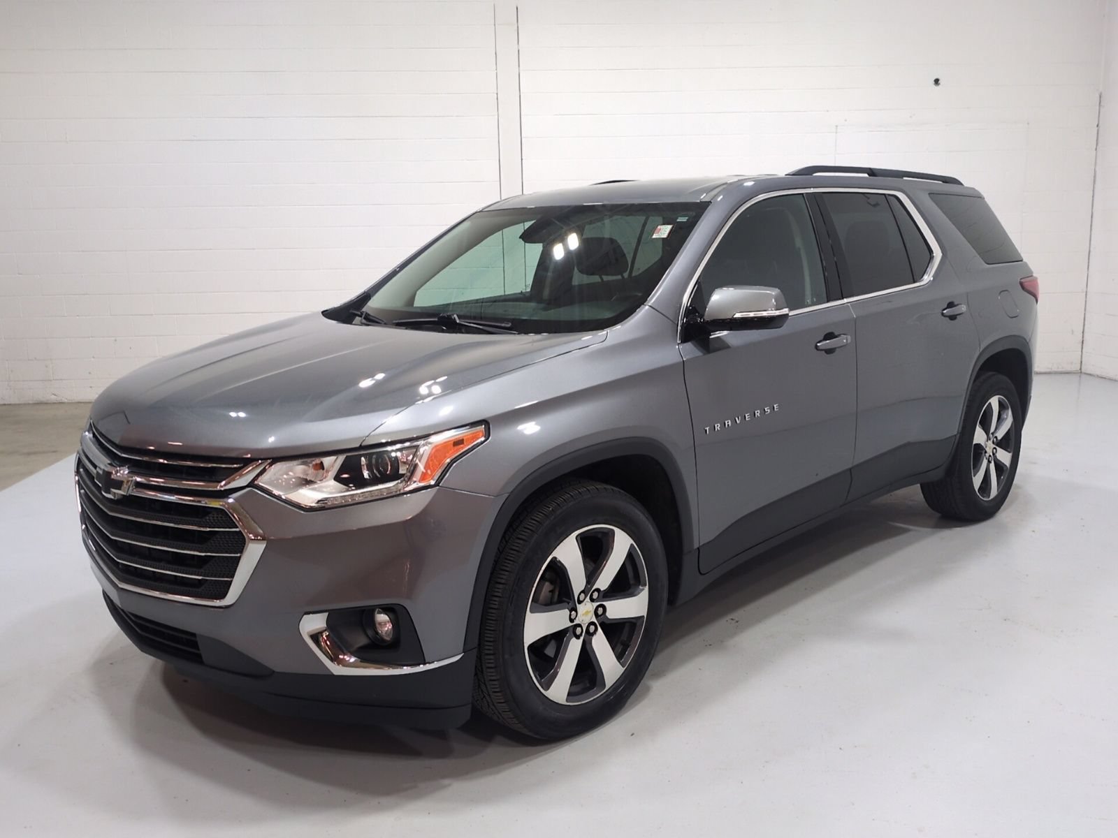 Used 2019 Chevrolet Traverse LT w/ LT Premium Package AWD/4WD image 7