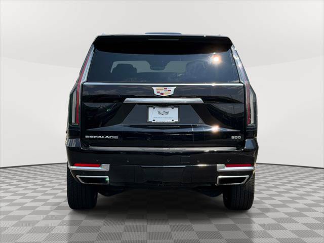 Used 2025 Cadillac Escalade Premium Luxury AWD/4WD image 6