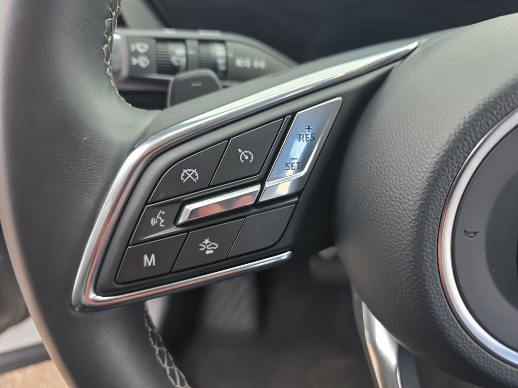 Used 2025 Buick Envision Preferred image 17