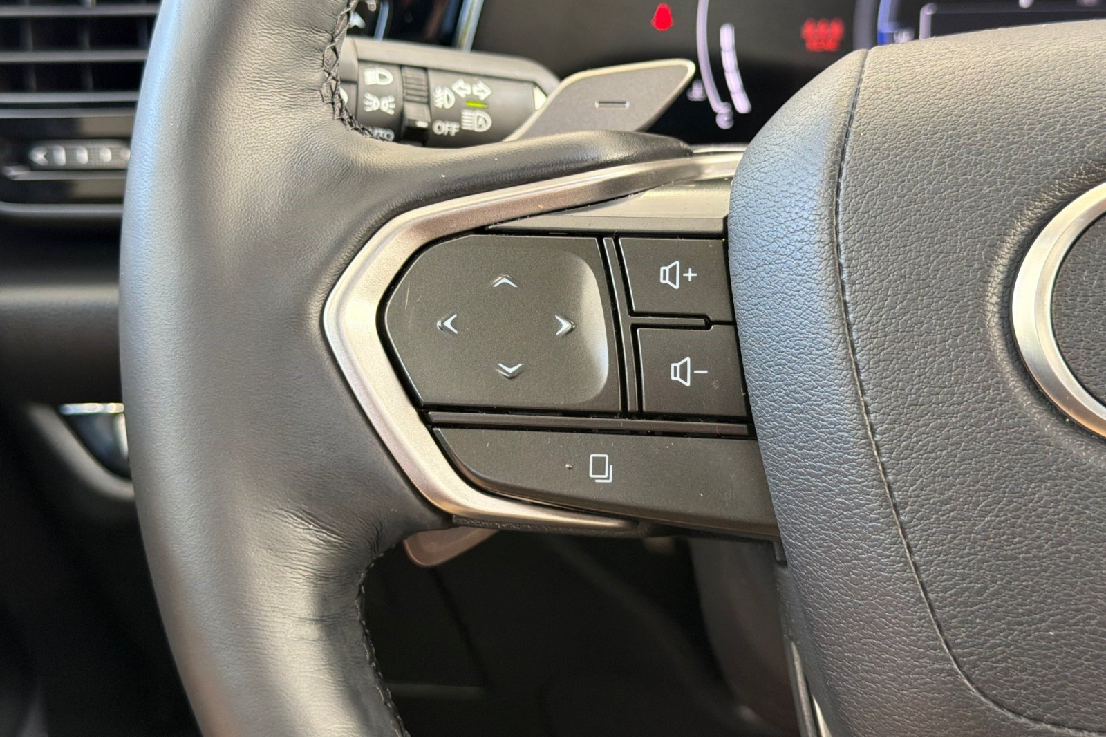 Used 2025 Lexus NX 350h AWD w/ Accessory Package (P5) image 30