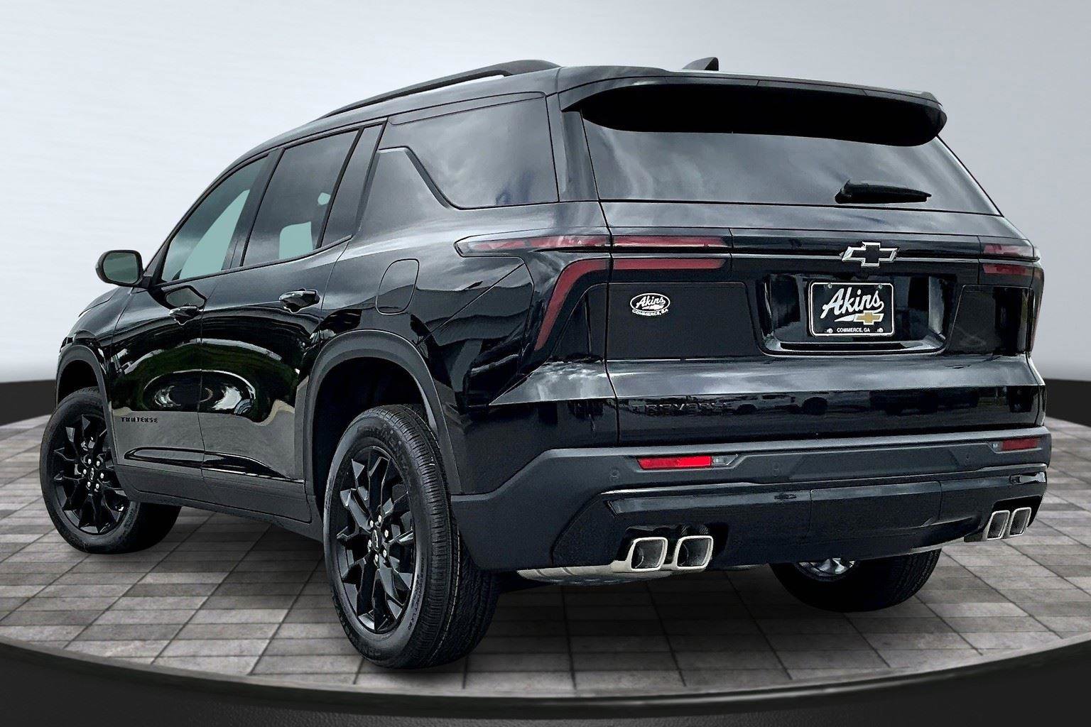 New 2026 Chevrolet Traverse LT w/ Midnight/Sport Edition image 3
