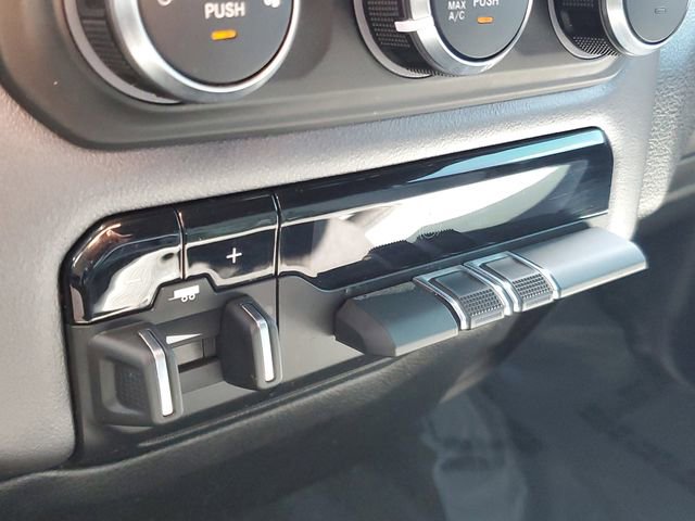 Used 2022 RAM 2500 Big Horn w/ Cold Weather Group image 30