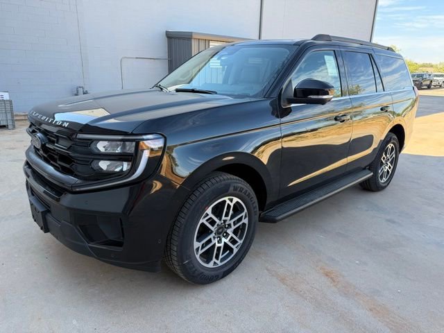 New 2025 Ford Expedition Active image 3