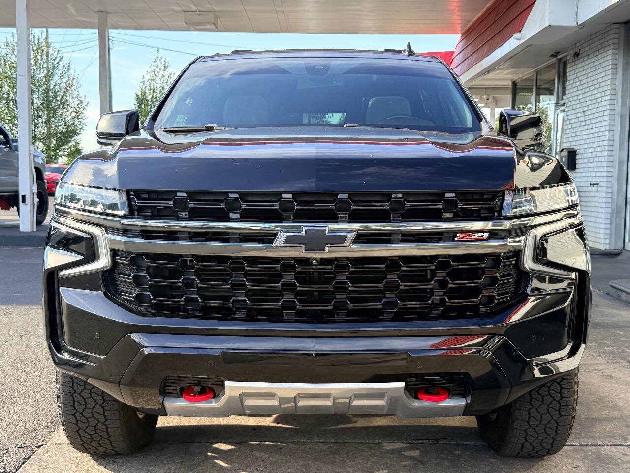 Used 2022 Chevrolet Tahoe Z71 w/ Z71 Off-Road Package AWD/4WD image 7