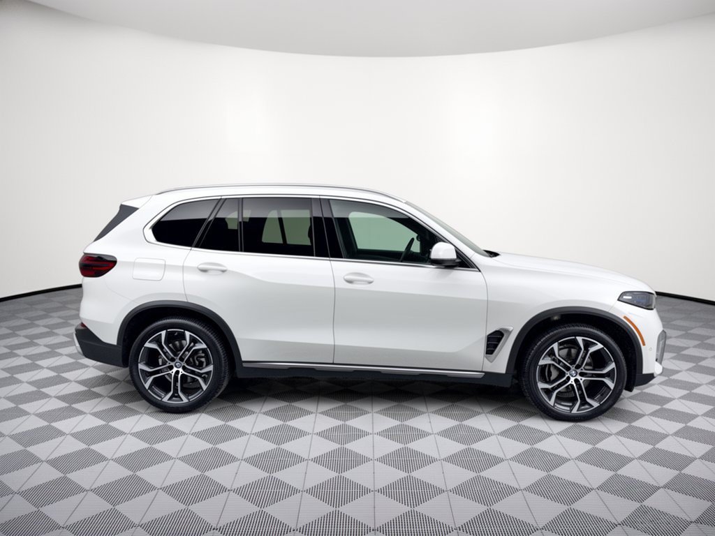 Used 2026 BMW X5 sDrive40i w/ Climate Comfort Package RWD image 8