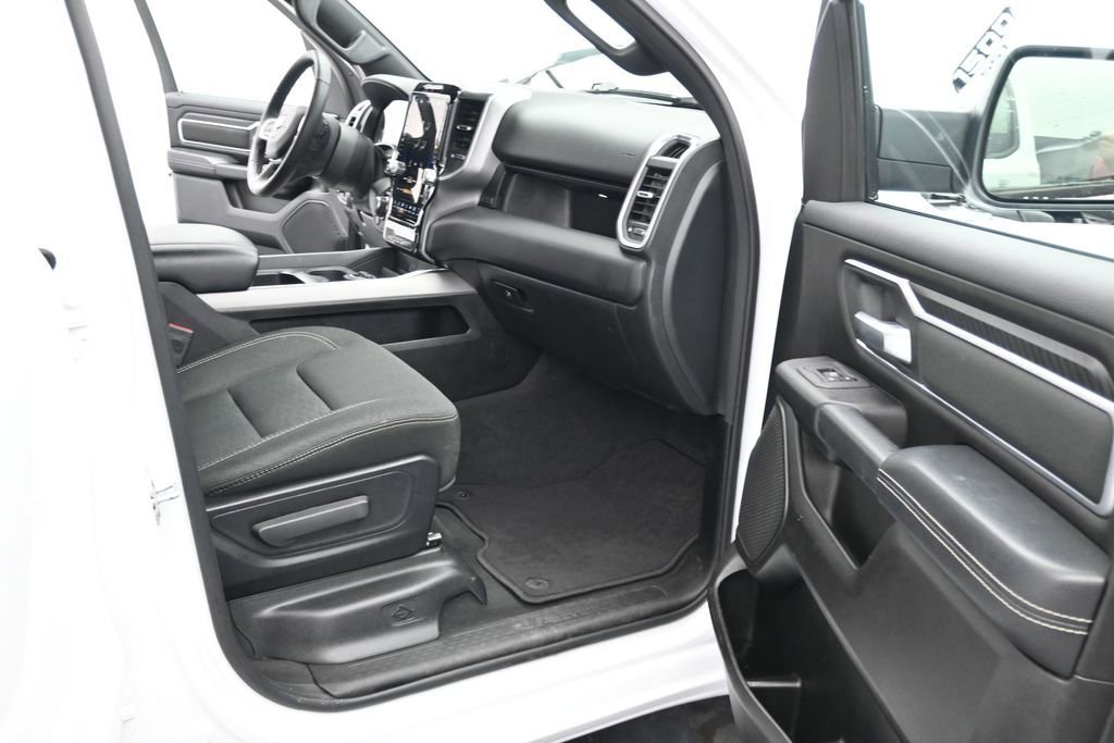 Used 2025 RAM 1500 Big Horn AWD/4WD image 12