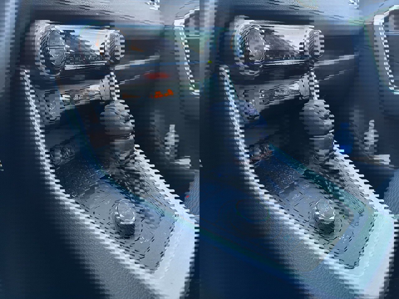 Used 2024 Toyota RAV4 LE image 14