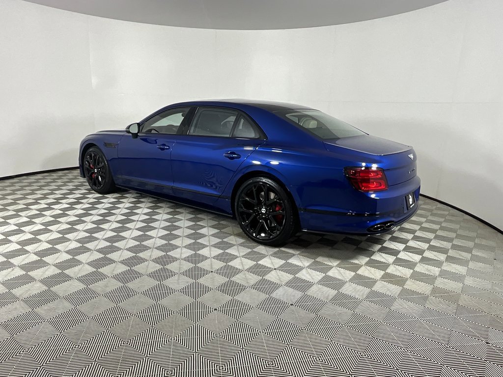 Used 2023 Bentley Flying Spur S V8 image 3
