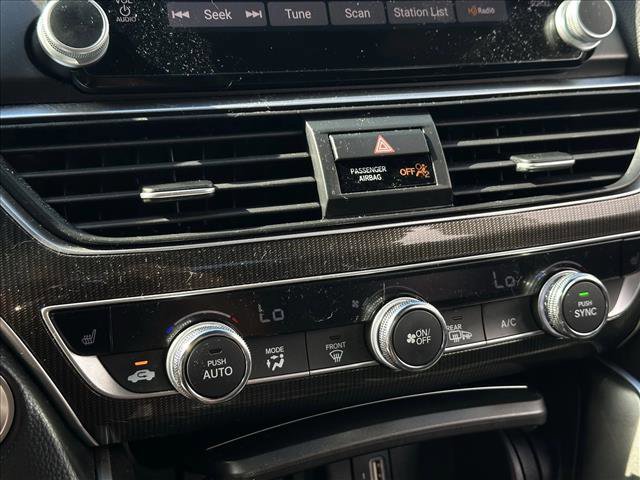 Used 2018 Honda Accord Sport image 13