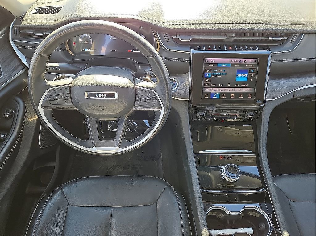 Used 2022 Jeep Grand Cherokee Limited image 18