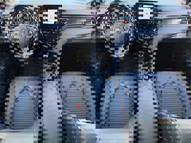 Used 2023 Toyota Camry SE image 10