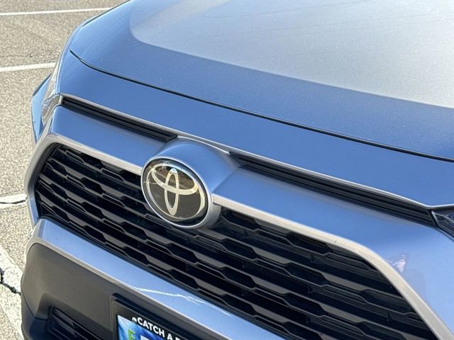 Used 2023 Toyota RAV4 XLE image 27