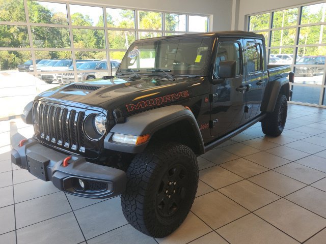 Used 2023 Jeep Gladiator Mojave w/ Cold Weather Group AWD/4WD image 4