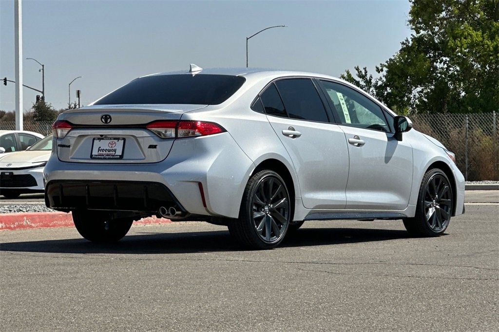 New 2026 Toyota Corolla SE image 4