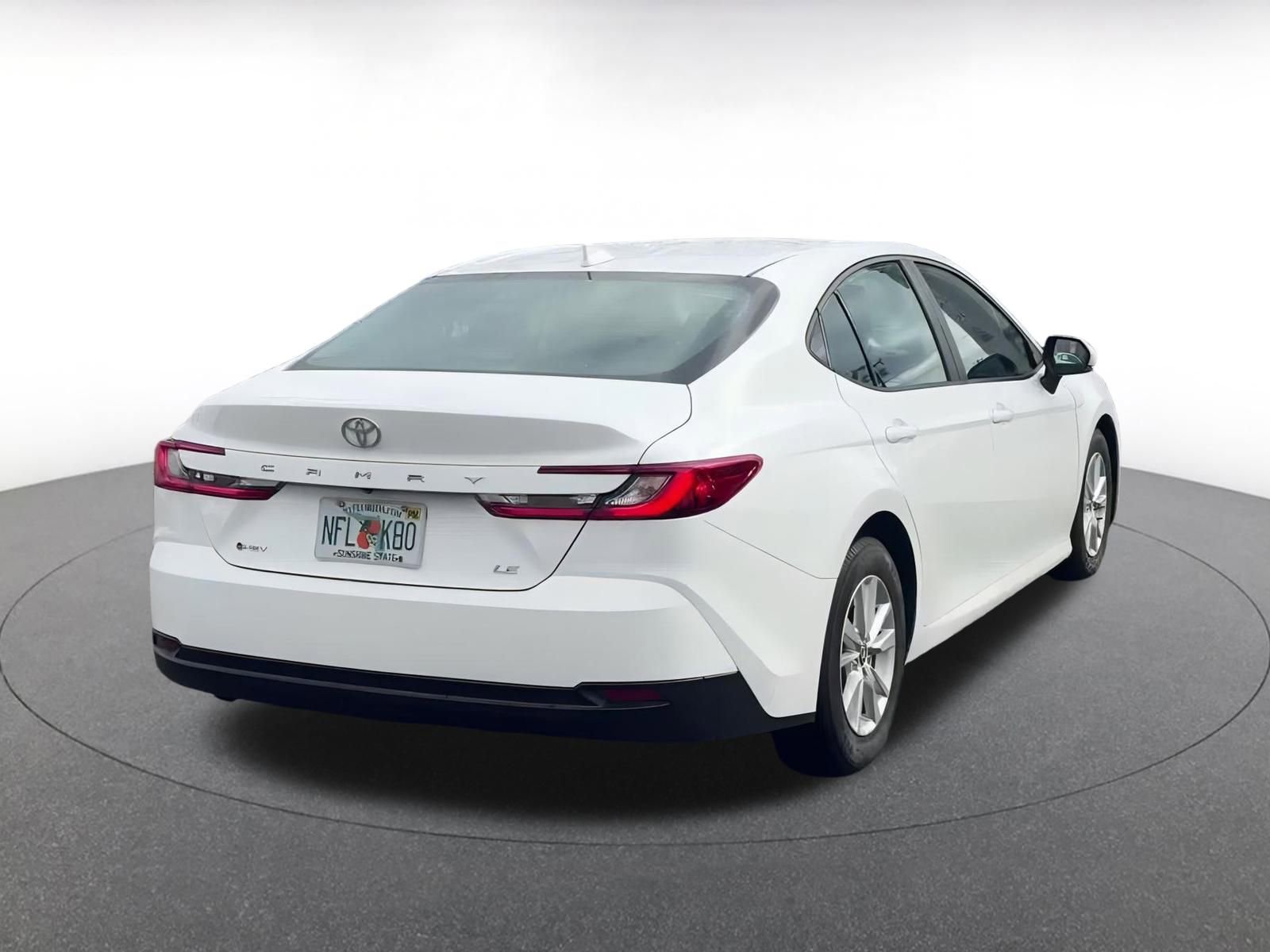 Used 2025 Toyota Camry LE image 14