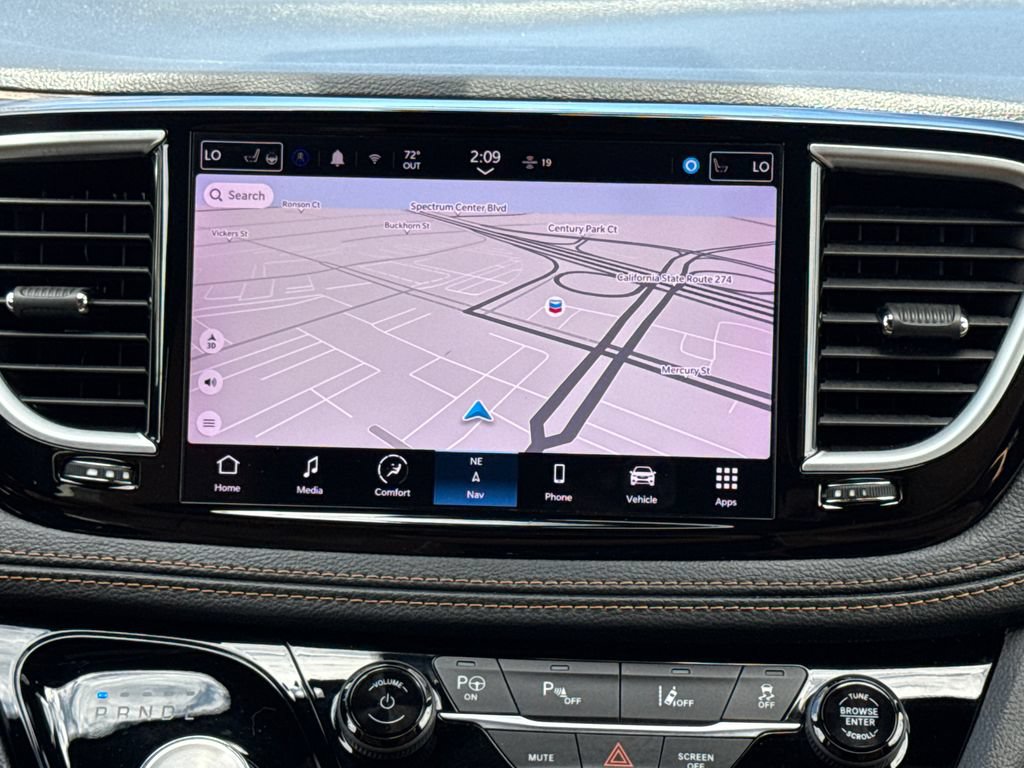 Used 2022 Chrysler Pacifica Pinnacle FWD image 23