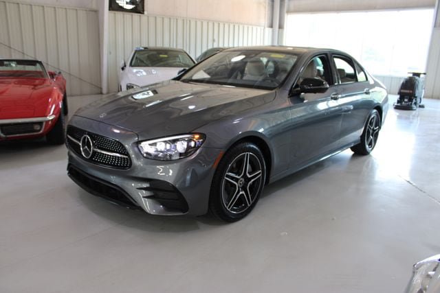 Used 2023 Mercedes-Benz E 450 4MATIC Sedan w/ Premium Package image 37