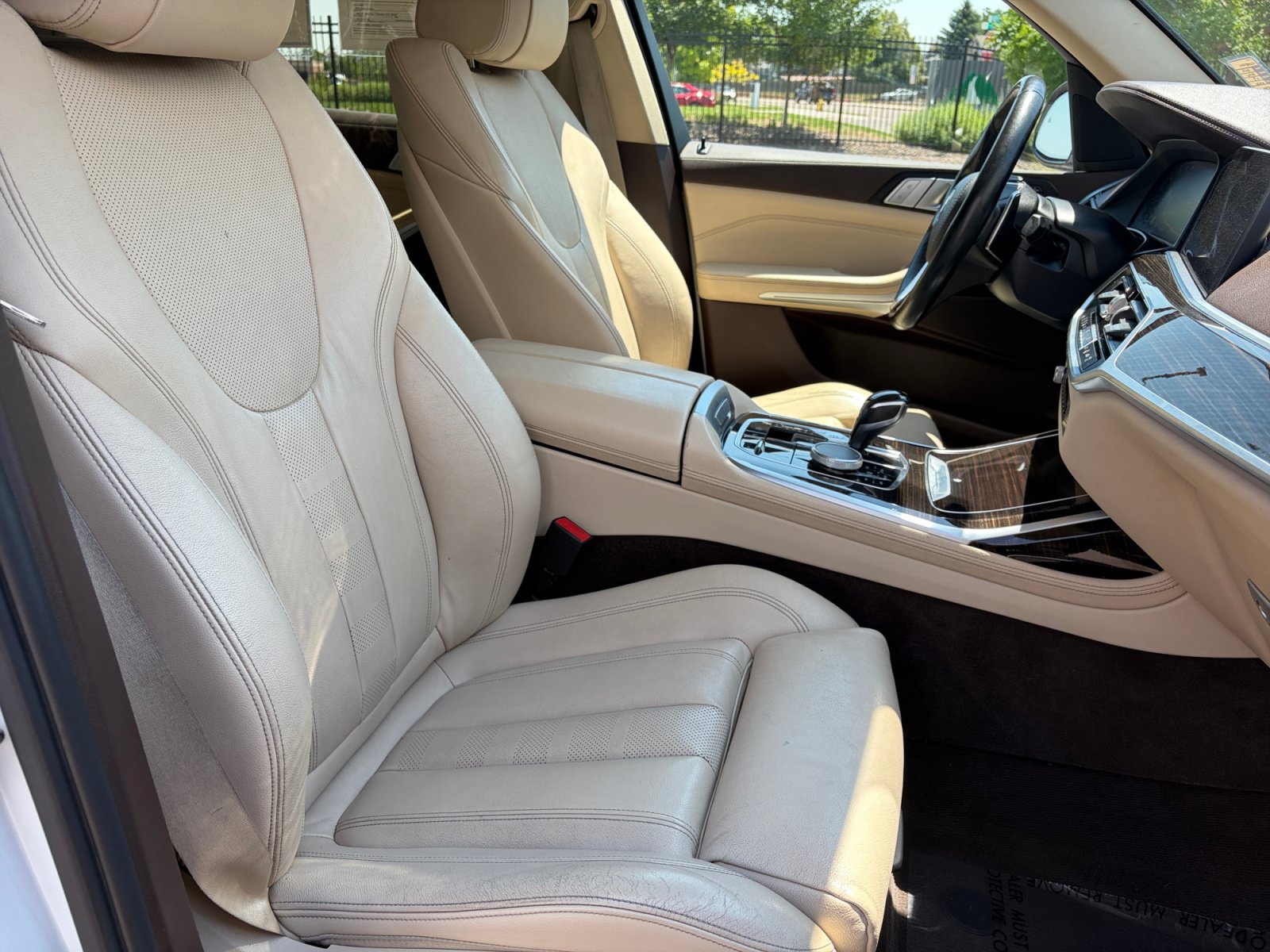 Used 2019 BMW X7 xDrive40i w/ Cold Weather Package AWD/4WD image 29