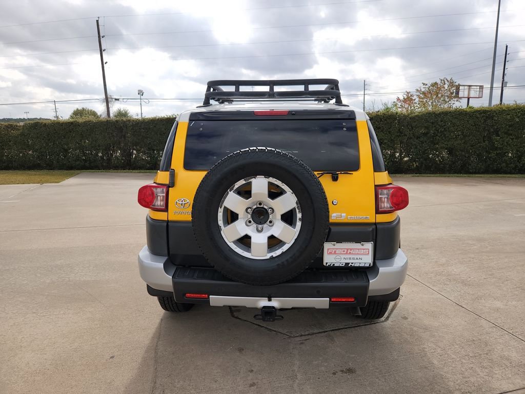 Used 2008 Toyota FJ Cruiser 2WD image 6