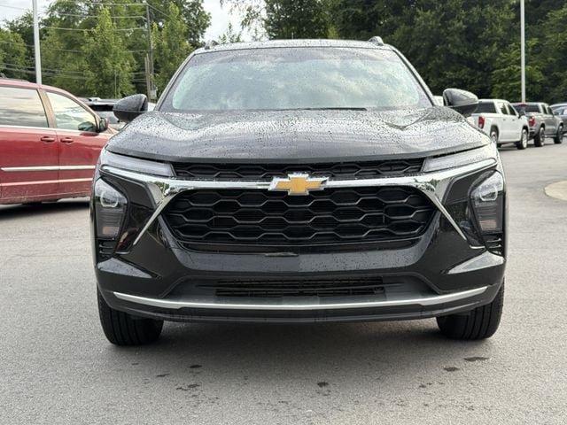 Used 2024 Chevrolet Trax LT FWD image 8
