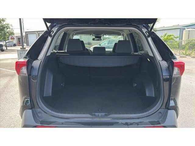 Certified 2025 Toyota RAV4 XLE AWD/4WD image 37