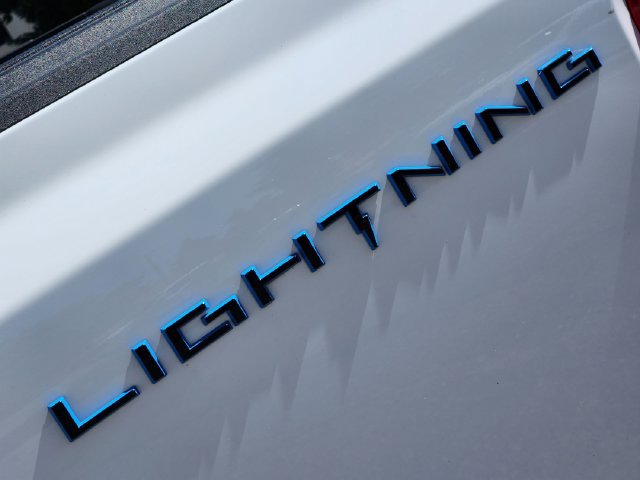 Used 2024 Ford F150 Lightning XLT AWD/4WD image 18