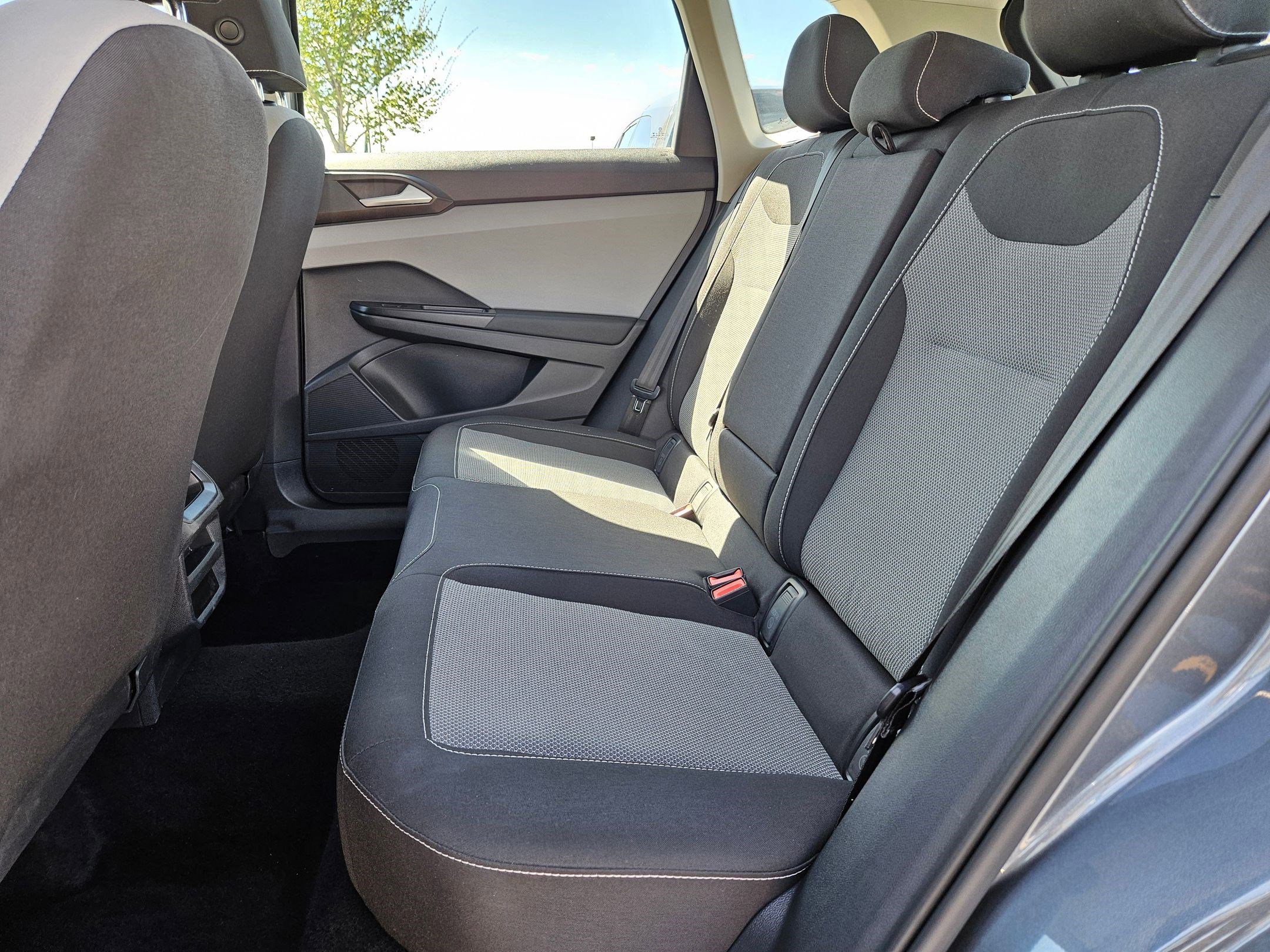 Used 2022 Volkswagen Taos S image 29