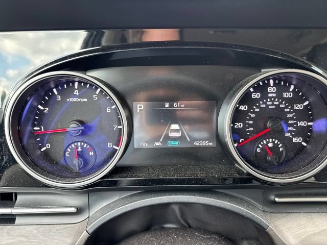 Certified 2024 Kia Carnival EX FWD image 12