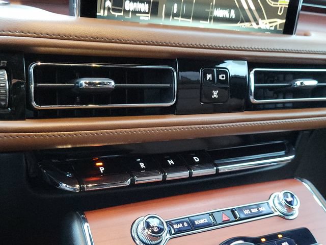 Certified 2021 Lincoln Aviator Reserve w/ Elements Package Plus RWD image 32