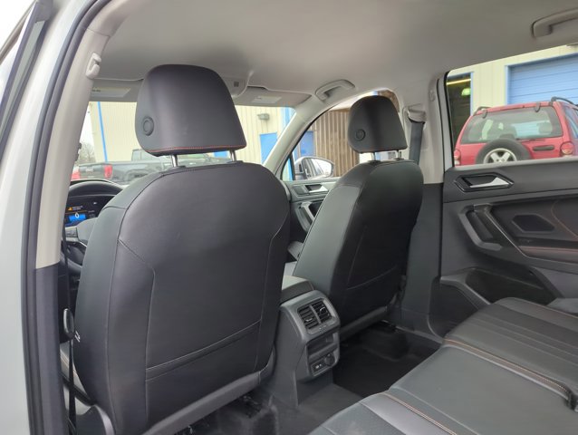 Used 2024 Volkswagen Tiguan Wolfsburg Edition image 17