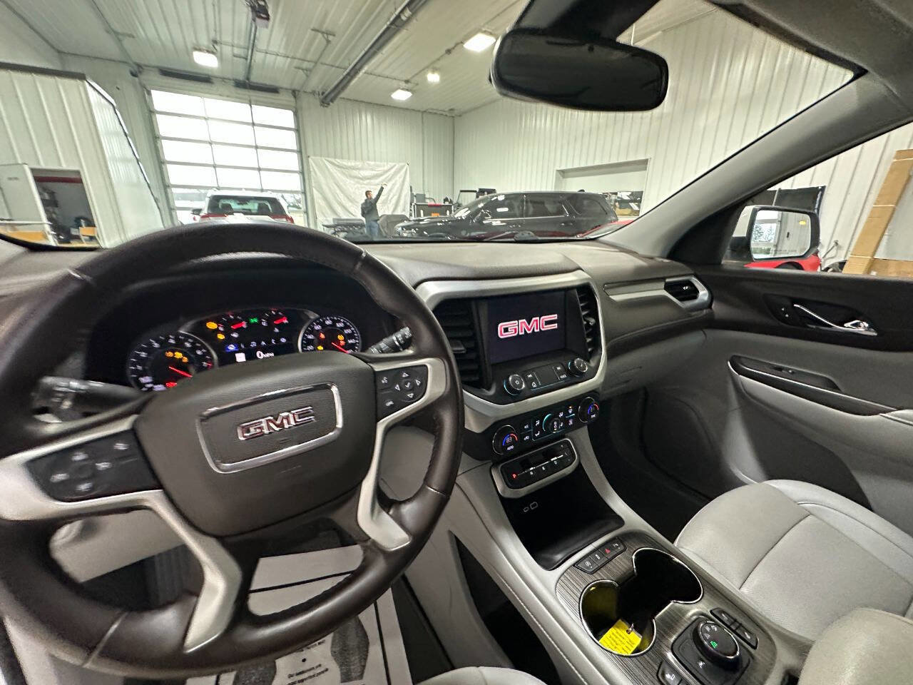 Used 2021 GMC Acadia SLT image 27