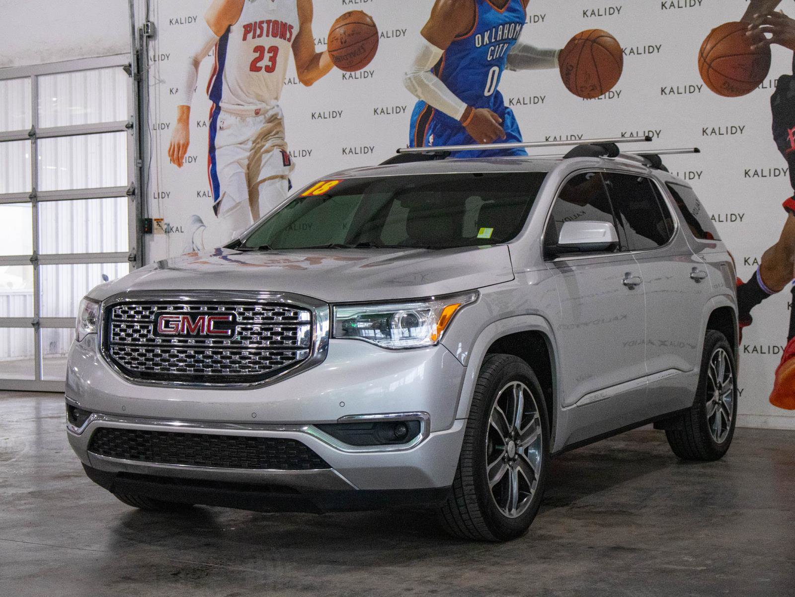 Used 2018 GMC Acadia Denali w/ LPO, Cargo Package FWD image 21