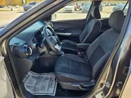 Used 2019 Nissan Kicks SV FWD image 13