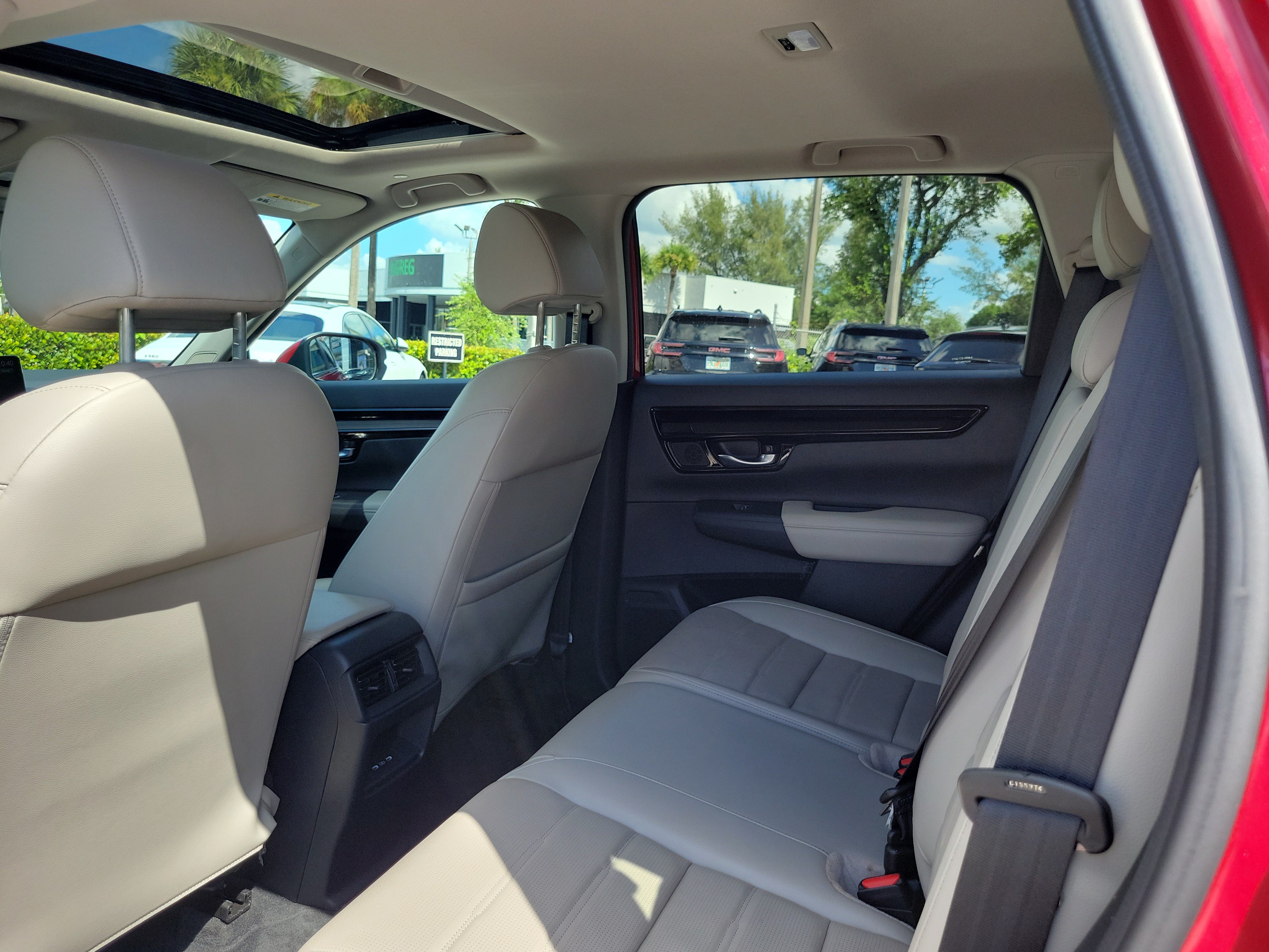 Used 2024 Honda CR-V EX-L image 14