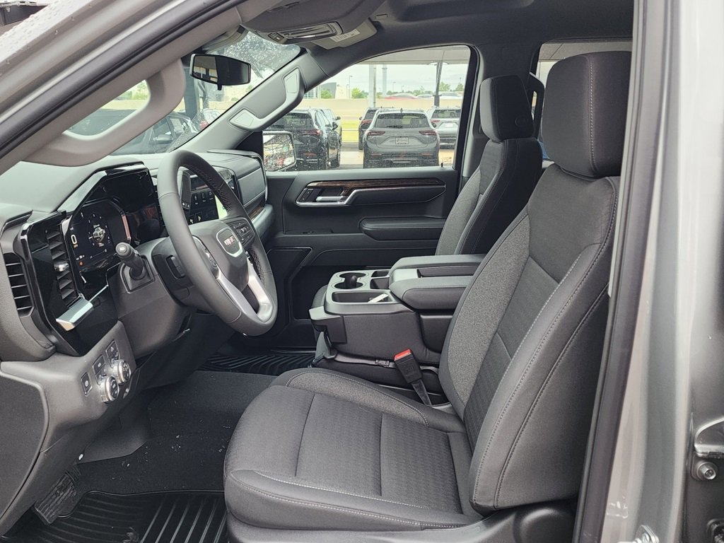 New 2026 GMC Sierra 1500 Elevation image 16