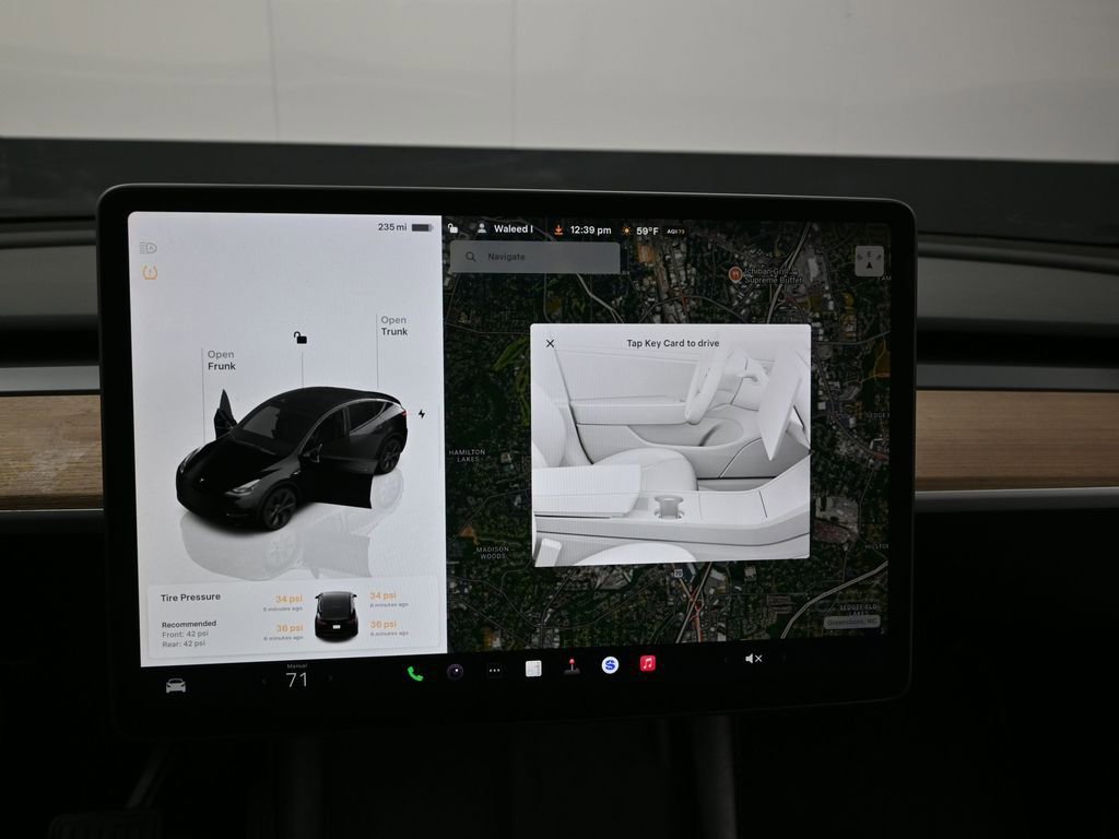 Used 2025 Tesla Model Y Long Range image 13