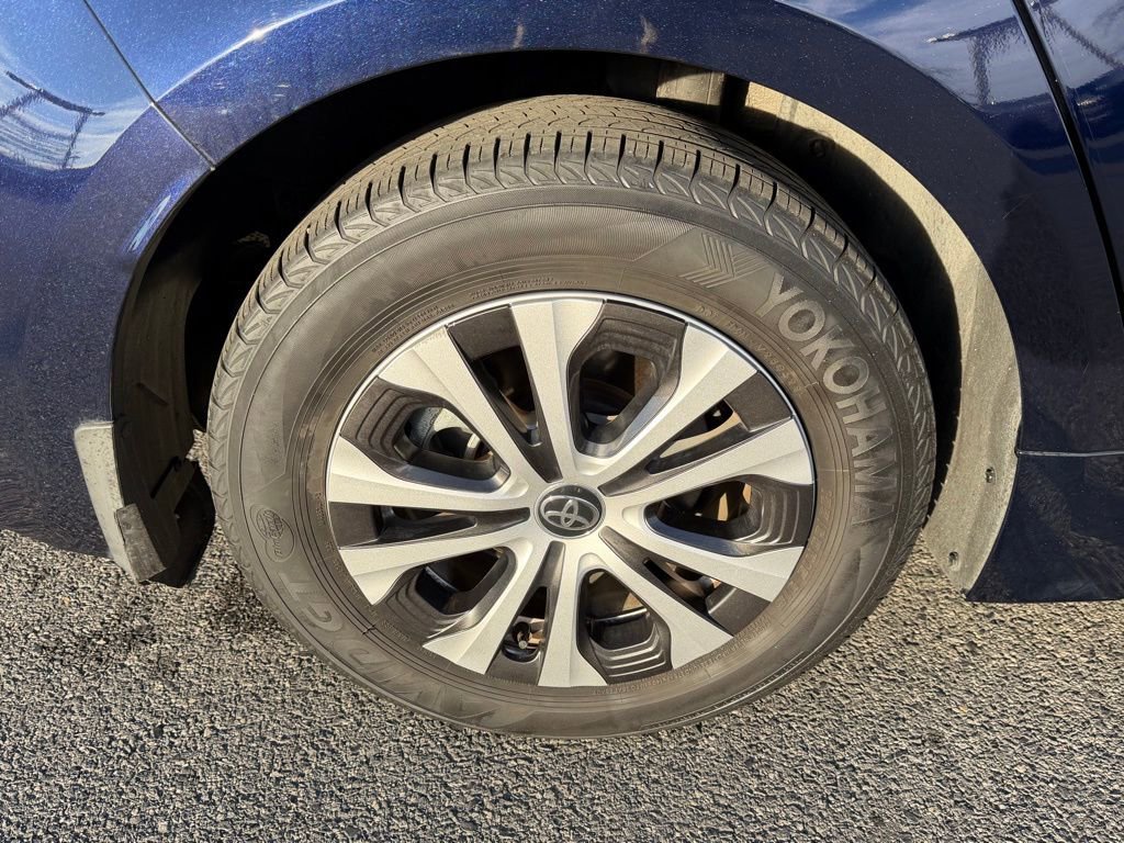 Used 2022 Toyota Corolla LE image 14