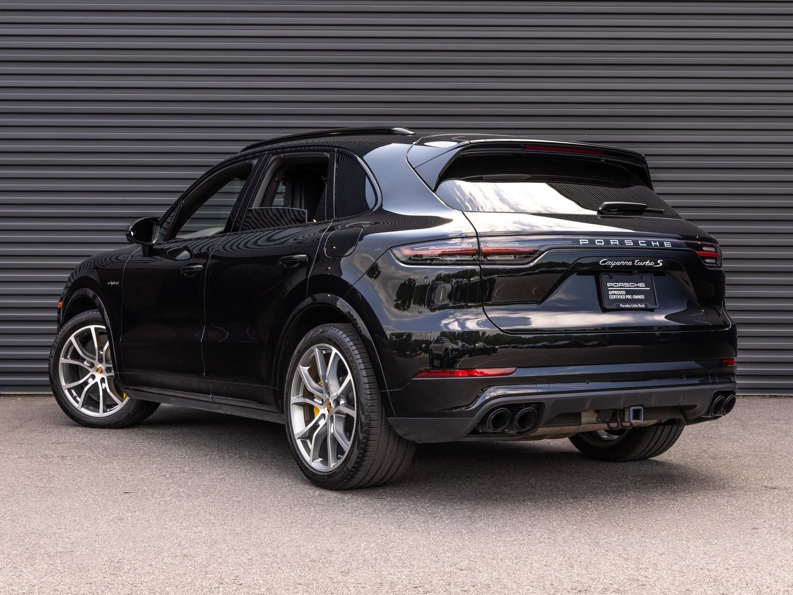 Certified 2023 Porsche Cayenne Turbo S AWD/4WD image 3