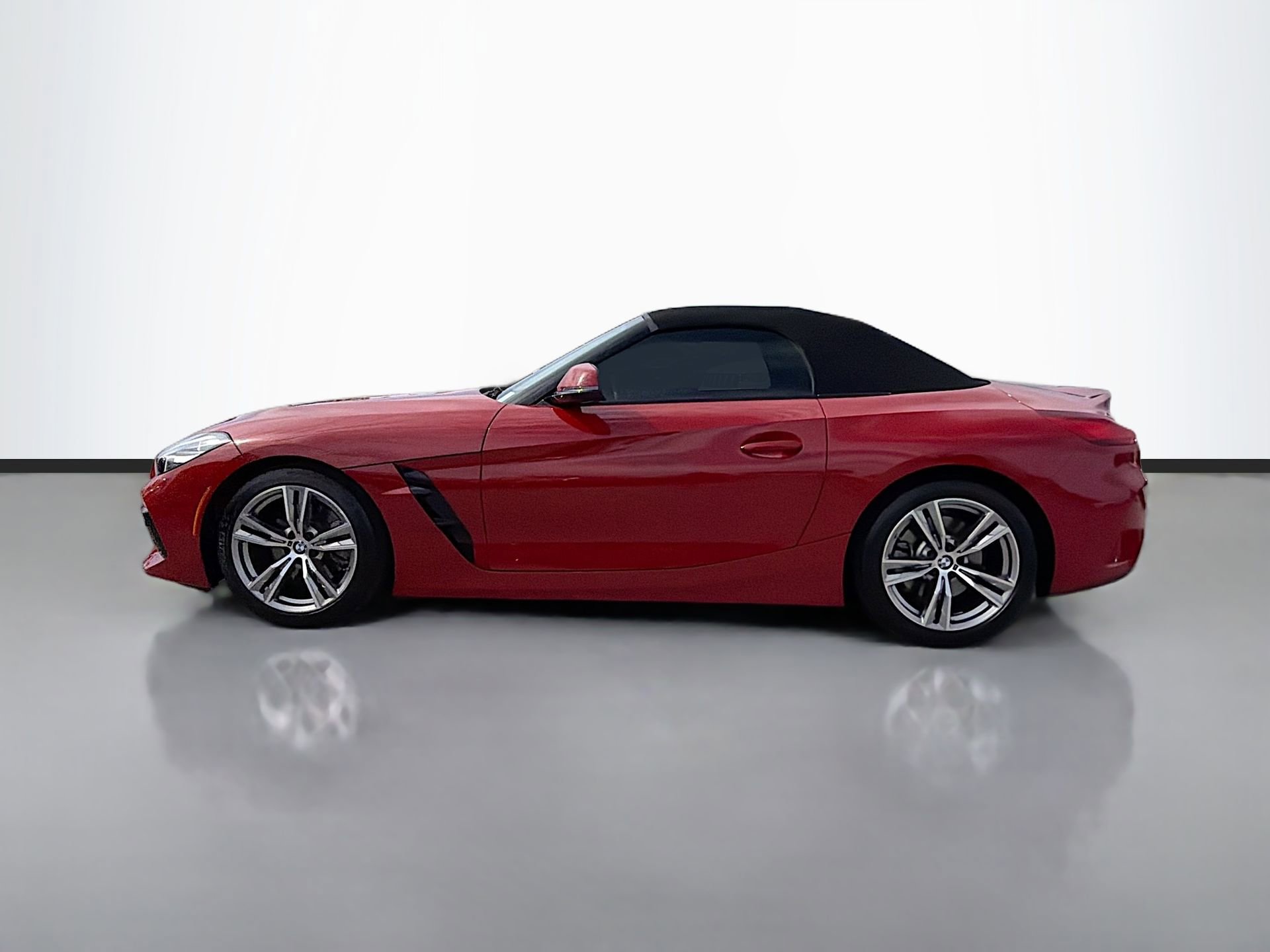 Certified 2025 BMW Z4 sDrive30i image 7
