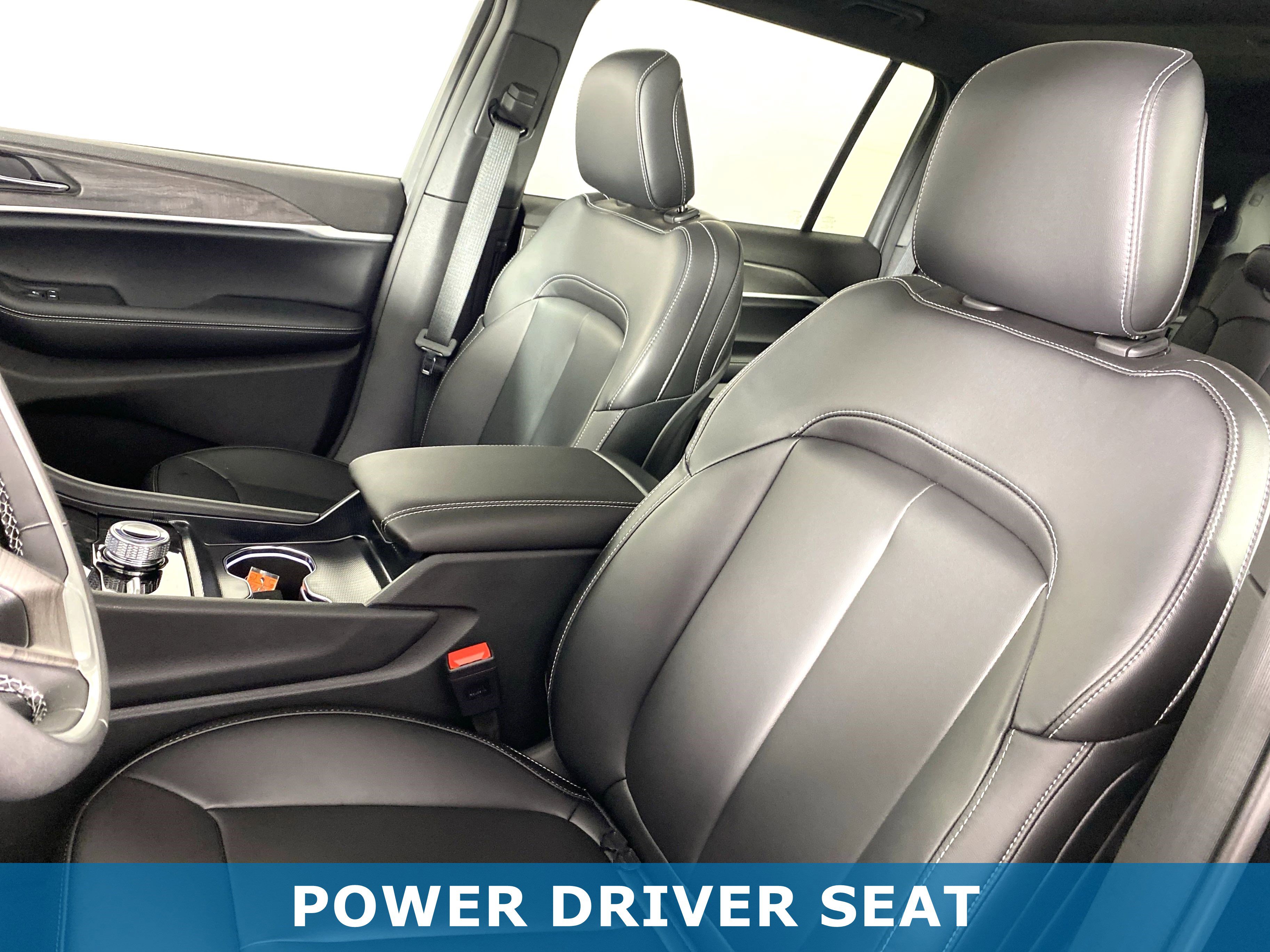 New 2025 Jeep Grand Cherokee L Limited w/ Black Appearance Package image 15