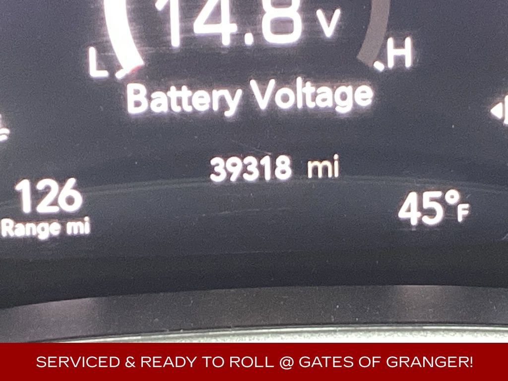 Used 2024 Chrysler Pacifica Touring-L image 5