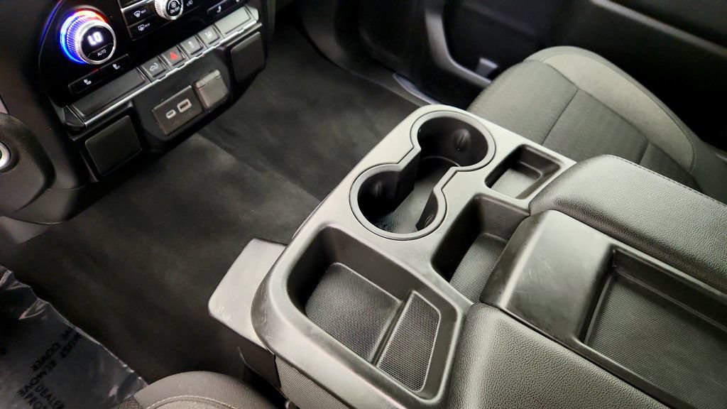 Used 2022 GMC Sierra 1500 SLE AWD/4WD image 15