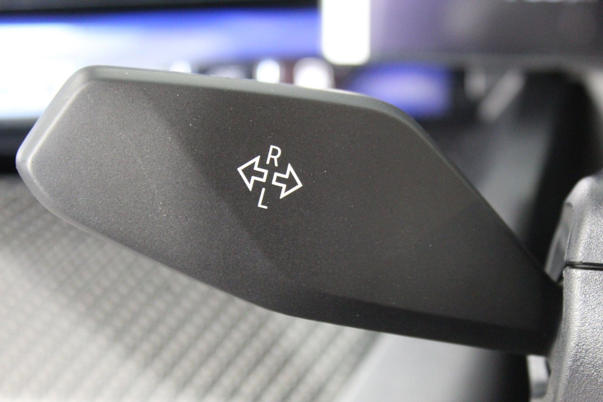 New 2026 BMW M5 w/ Carbon Package image 32