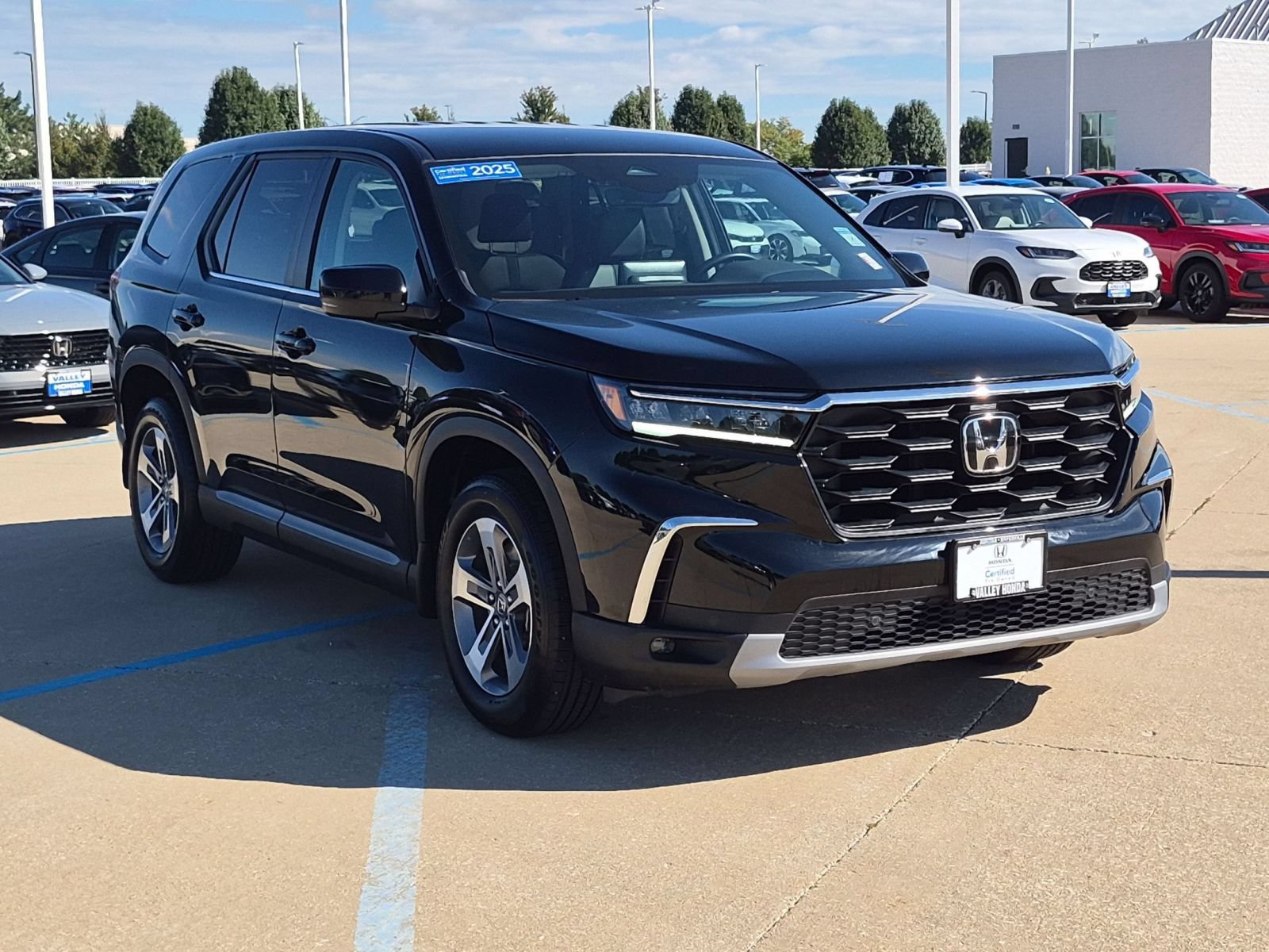 Certified 2025 Honda Pilot EX-L image 4