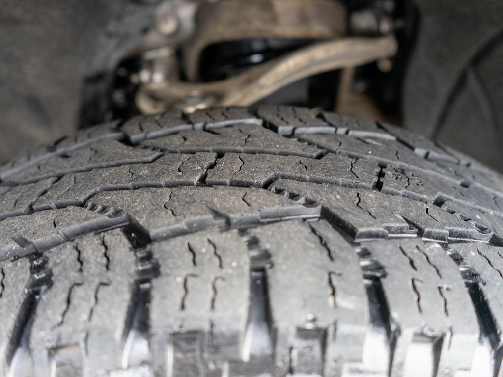 Used 2019 Chevrolet Silverado 1500 LT w/ All-Star Edition image 37